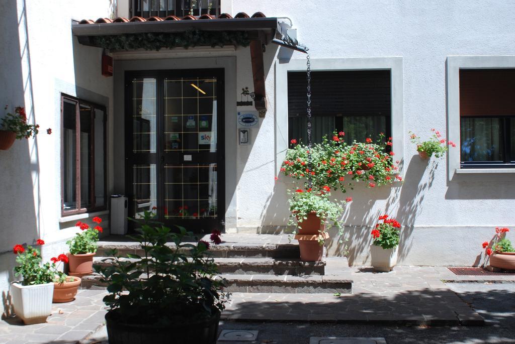 Albergo Alla Valle Di Banne Terst Exteriér fotografie