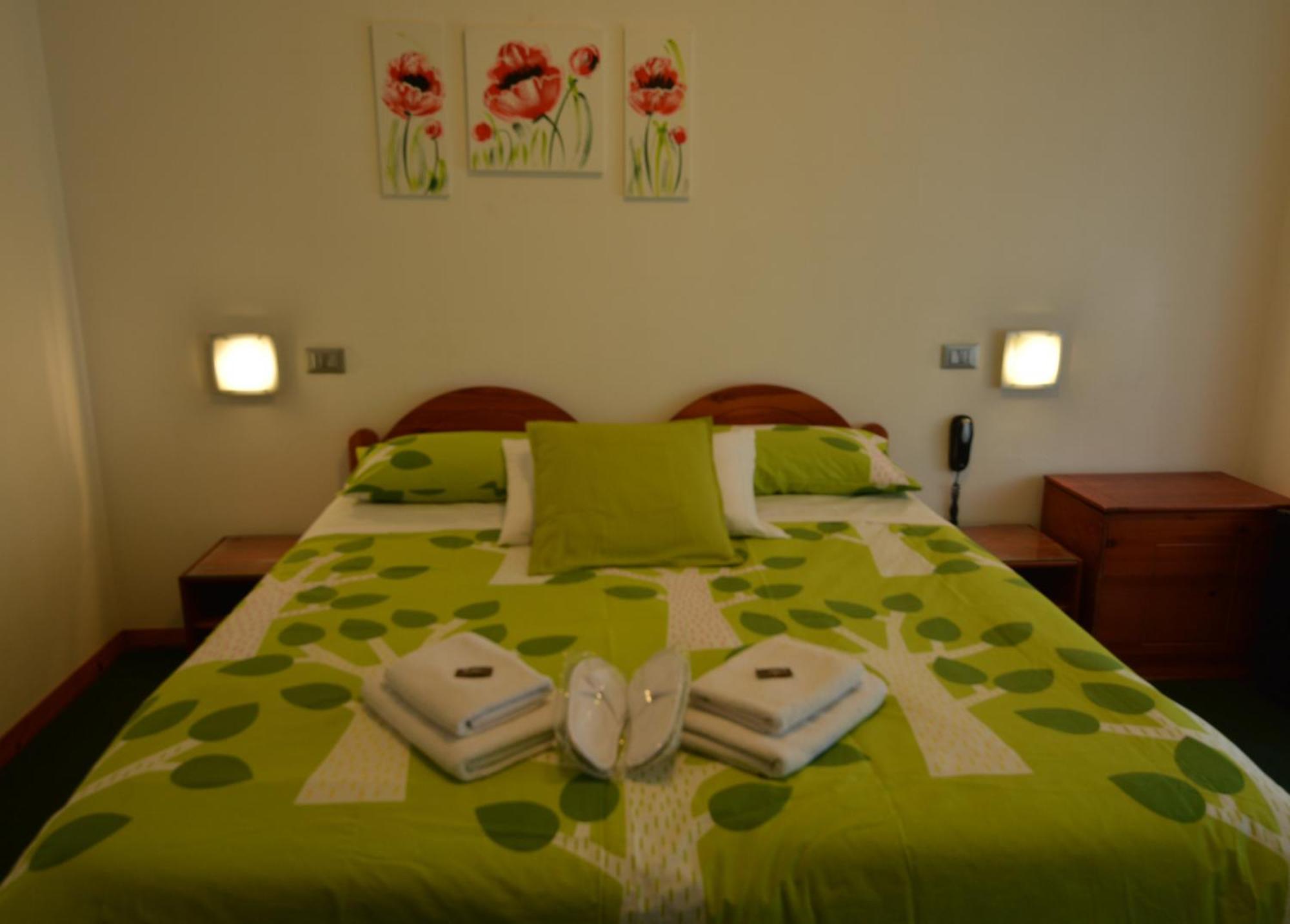 Albergo Alla Valle Di Banne Terst Exteriér fotografie