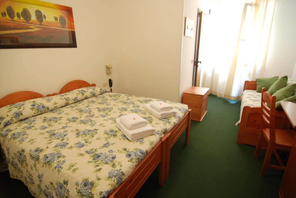 Albergo Alla Valle Di Banne Terst Exteriér fotografie