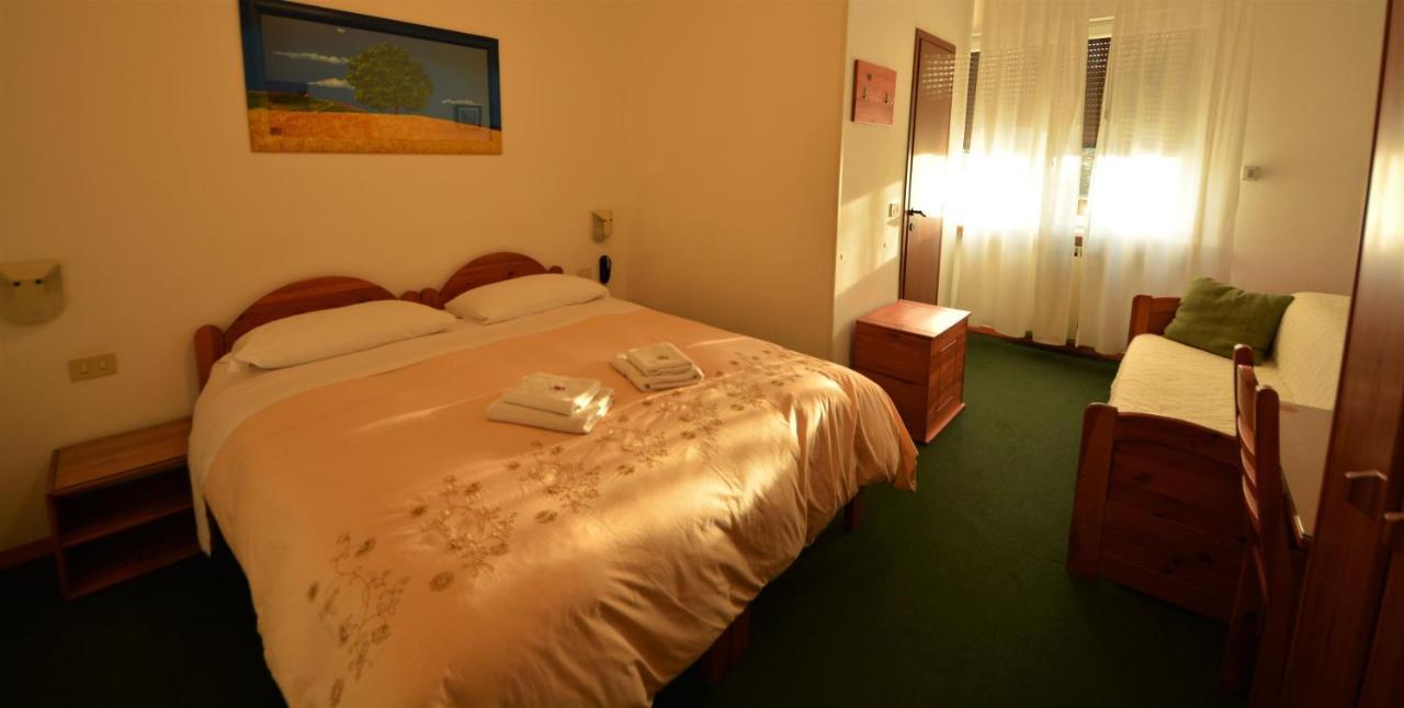 Albergo Alla Valle Di Banne Terst Exteriér fotografie